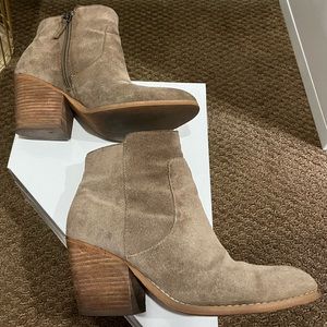 Treasure & Bond Suede Ankle Boots